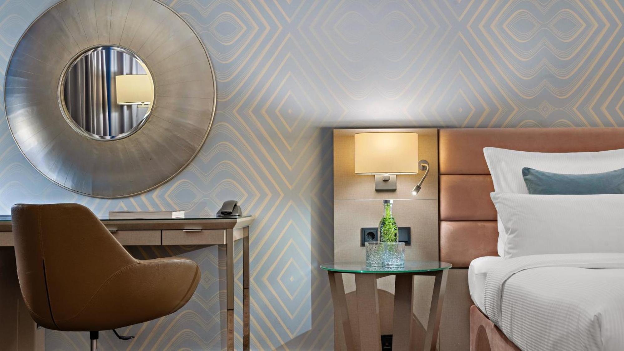 Crowne Plaza Berlin City Centre Ku'Damm By Ihg Екстериор снимка